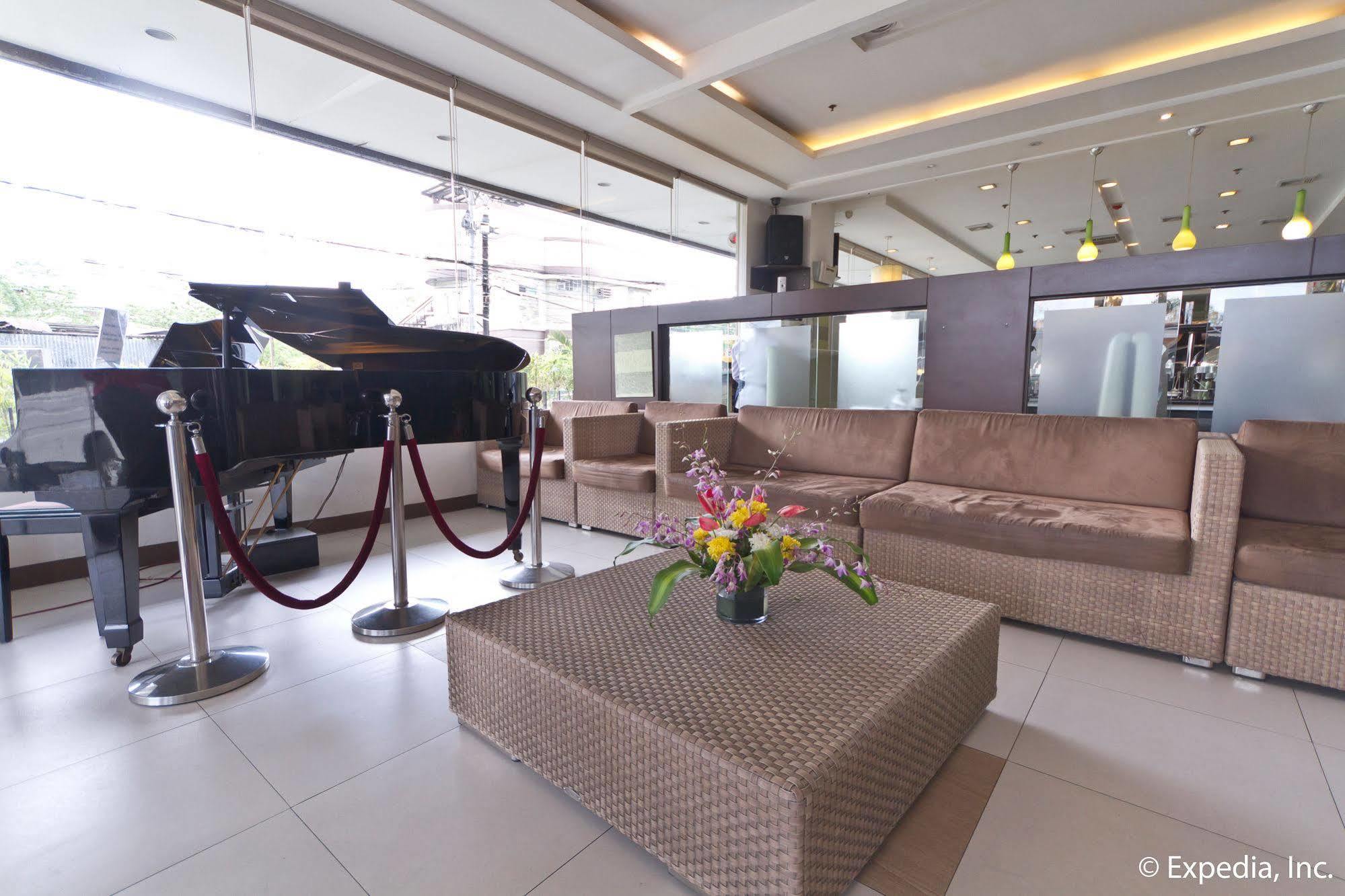 Alpa City Suites Hotel Cebu Exterior photo